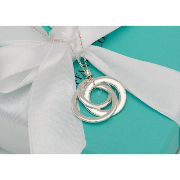 Tiffany & Co. Necklace 1837 Triple Interlocking Circles Pendant in Silver 18" - Picture 5 of 7